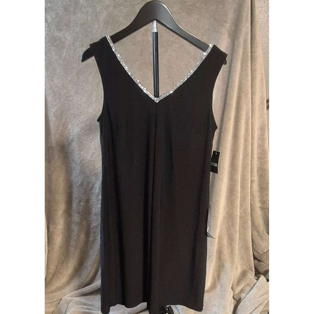 MSK Petite Black Sleeveless V-Neck Rhinestone Trim Cocktail Dress PS 91013271H